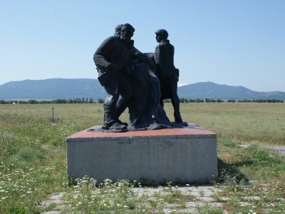 Памятный знак в честь партизан, погибших в годы Великой Отечественной войны