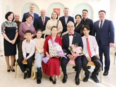 Большая дружная семья