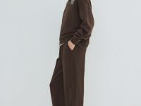 Базовые джоггеры, Коричневый