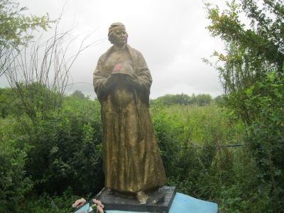 Братская могила советских воинов, погибших в 1943 г.
