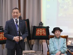 В Якутске открылась персональная выставка Марфы Оконешниковой