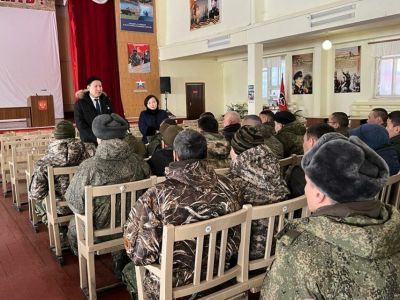 Представители Якутии посетили гвардейскую мотострелковую бригаду в Хабаровске
