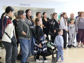 Фотовыставку «Семья героя» открыли в аэропорту Якутска