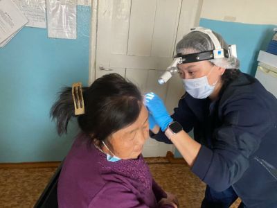 Мобильные бригады врачей осмотрели более 32 тысяч жителей Якутии