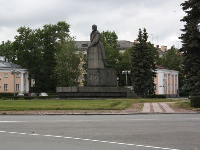 Памятник В.И.Ленину