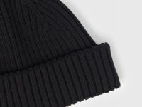 Шапка-бини, Черный