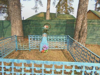 Братская могила советских воинов, погибших в 1943 году в боях с немецко-фашистскими захватчиками