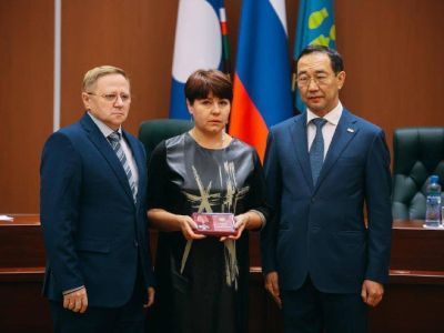 Семье погибшего матроса из Нерюнгринского района Якутии вручили орден Мужества