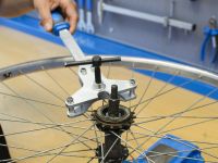 Универсальный съемник односкоростных трещоток Unior 1722/2BI (серебристый / красный)