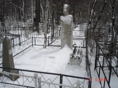 Могила Тельканова Сергея Алексеевича (1911-1974 гг.), поэта