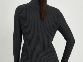 Водолазка приталенного силуэта с добавлением кашемира