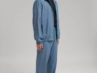 Легкий бомбер со льном