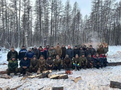 Древесину заготовили для семей участников СВО в Амгинском районе