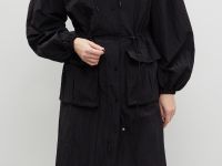 Плащ прямого кроя