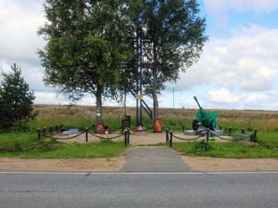 Памятник-стела на рубеже обороны г. Волхова в 1941 г.