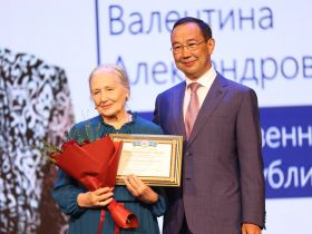 Глава Якутии поздравил с юбилеем Мирного и алмазодобывающей промышленности