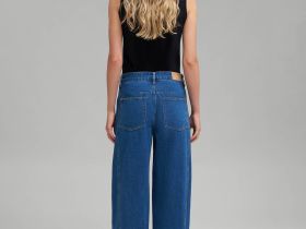 Джинсы объемного кроя