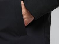 Утепленная куртка с капюшоном