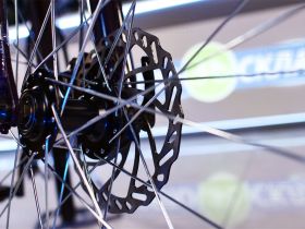 Женский велосипед Stels Miss 5100 MD V040, год 2025, цвет Зеленый-Синий, ростовка 15