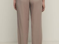 Укороченные брюки свободного силуэта