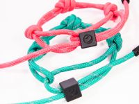 Браслет с узлами розовый