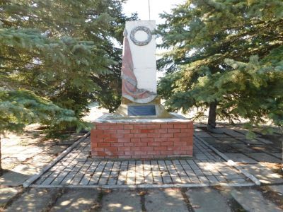 Братская могила участников гражданской войны, погибших в борьбе за власть Советов