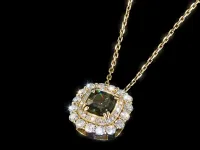 Подвеска из желтого золота с и хромдиопсидом э0354пд07250362_white