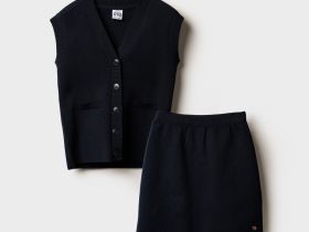 Комплект трикотажный для девочек: жилет, юбка