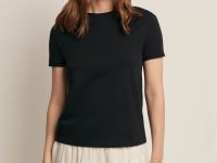 Футболка полуприлегающего силуэта