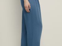 Брюки изо льна широкого силуэта