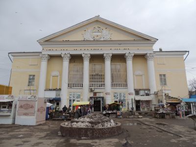 Клуб Астраханского тепловозоремонтного завода (АТРЗ), 1950-е гг.