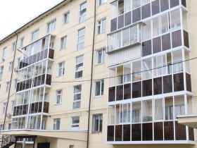 Вячеслав Емельянов проверил капремонт домов в Якутске