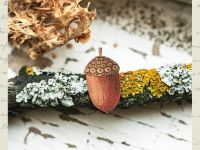 Деревянная брошка Дворникова А. "Жёлудь"