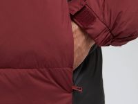 Утепленная куртка с капюшоном