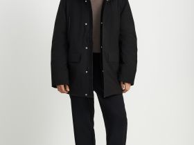 Пуховое полупальто прямого силуэта