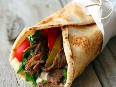 Раскаявшийся владелец кафе, в котором отравились десятки человек, заплатит штраф