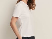 Футболка приталенного силуэта