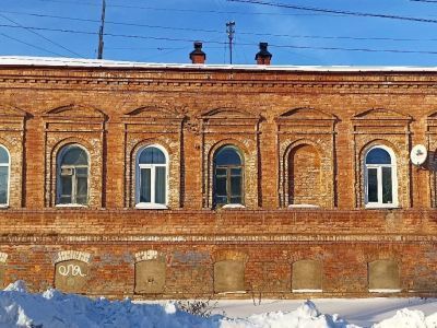 Здание бывшего жилого дома врача Антонова