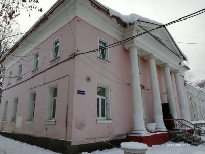 Восточный флигель