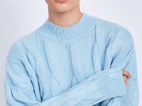 Свитер свободного кроя