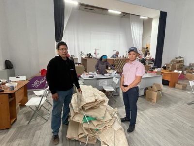 Госстройжилнадзор Якутии передал транспортировочные мешки биг-бэги для отправки помощи бойцам СВО