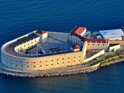 Музейно-выставочный комплекс «Константиновская батарея»