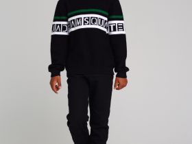 Свитер трикотажный для мальчиков