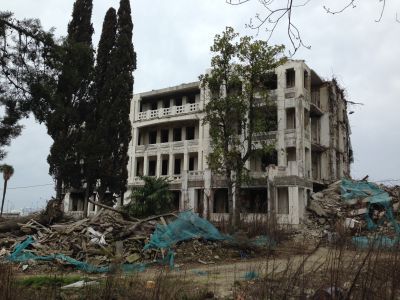 Главный корпус санатория "Кавказская Ривьера"