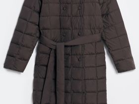 Пуховое стеганое пальто с поясом