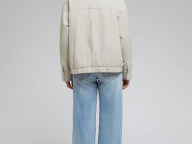 Утепленная куртка с отложным воротником