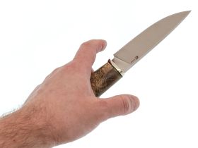 Шкуросъёмный нож Сокол, сталь М398, рукоять стабилизированный кап клена, мельхиор