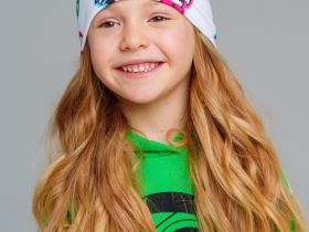 Шапка трикотажная для девочек, 2 шт в комплекте