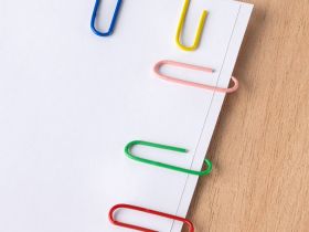 Скрепки Globus 28 мм 70 шт. карт. упаковка (полимер) цветные