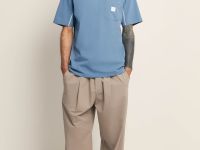 Футболка свободного силуэта с контрастной отделкой